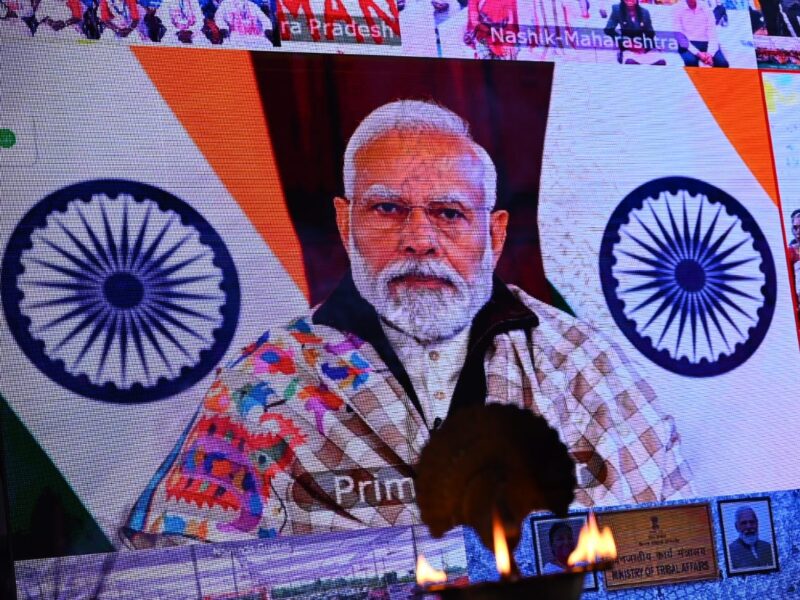 नरेंद्र मोदी