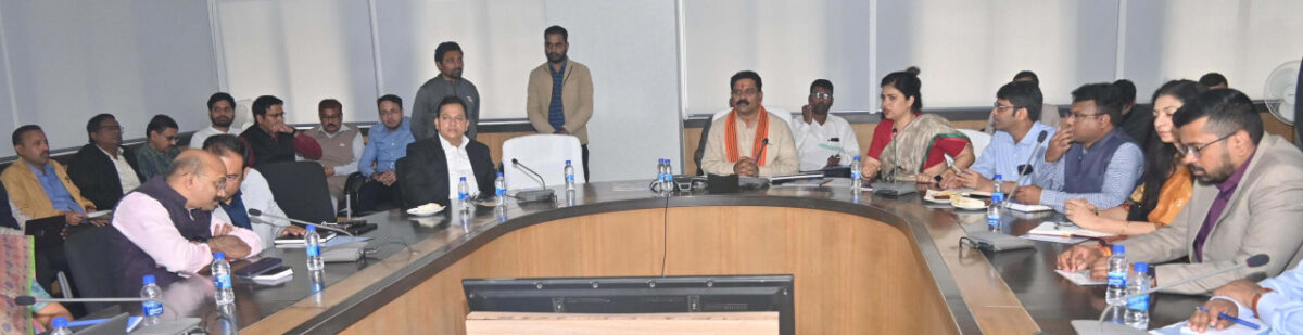 विजय शर्मा