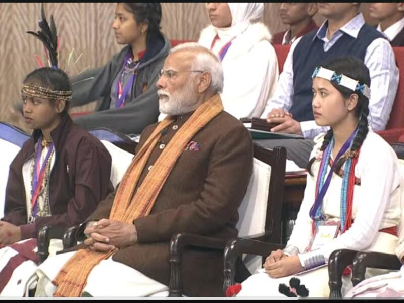 नरेन्द्र मोदी