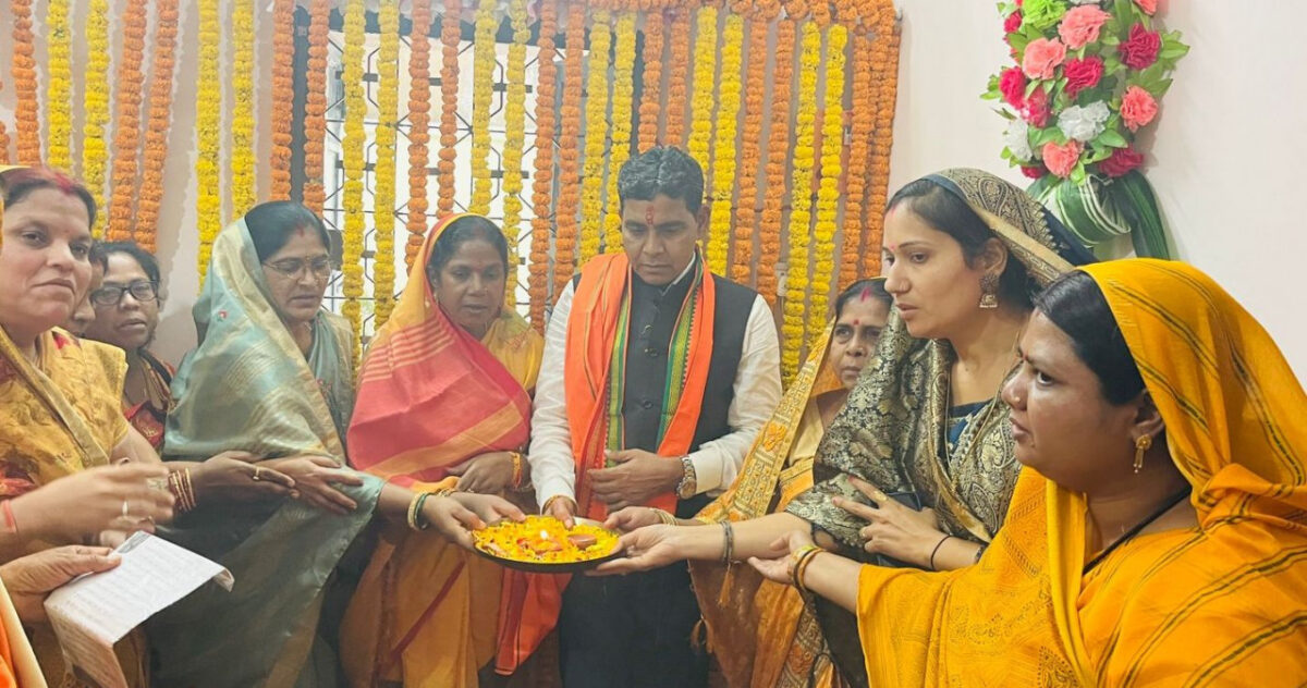 मंत्री कार्यालय उद्घाटन