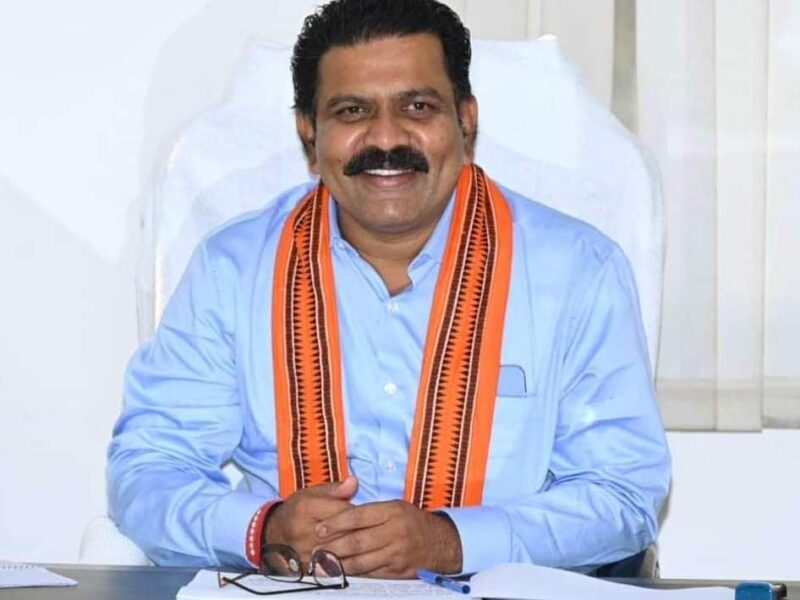 विजय शर्मा