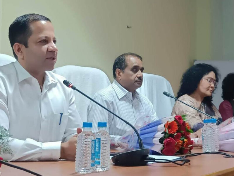 सिद्धार्थ कोमल परदेशी