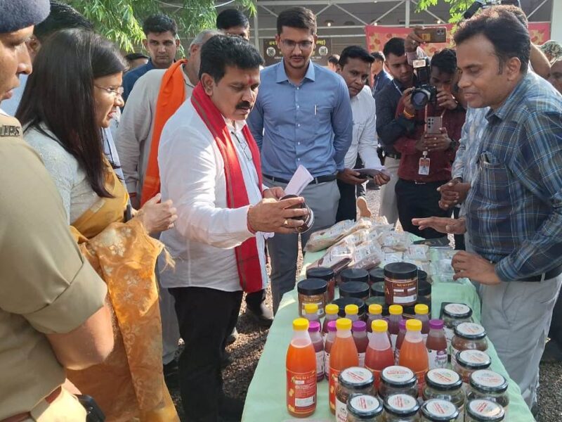 विजय शर्मा