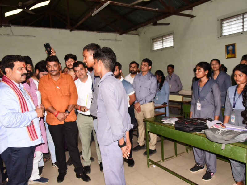 विजय शर्मा