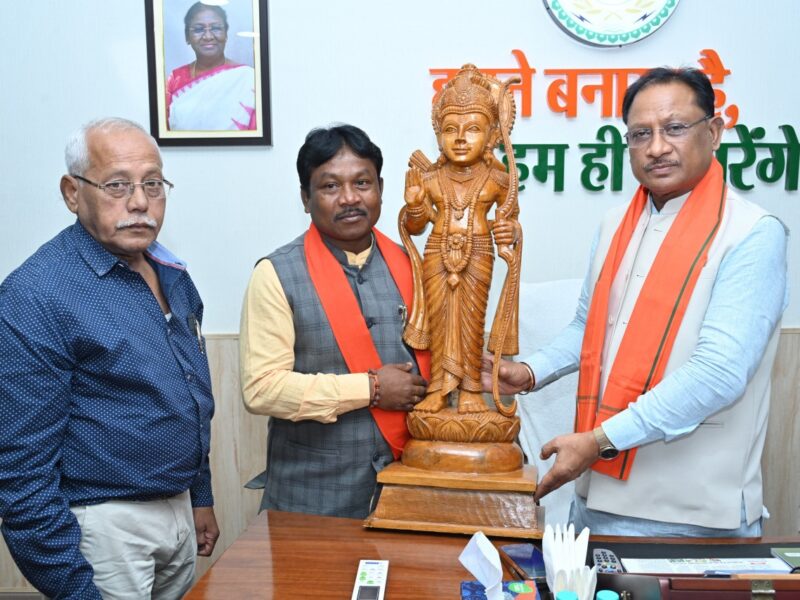 महेश कश्यप