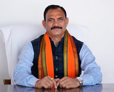 स्वास्थ्य मंत्री