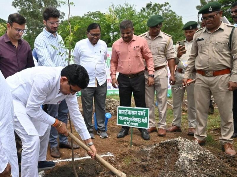 नरेन्द्र मोदी