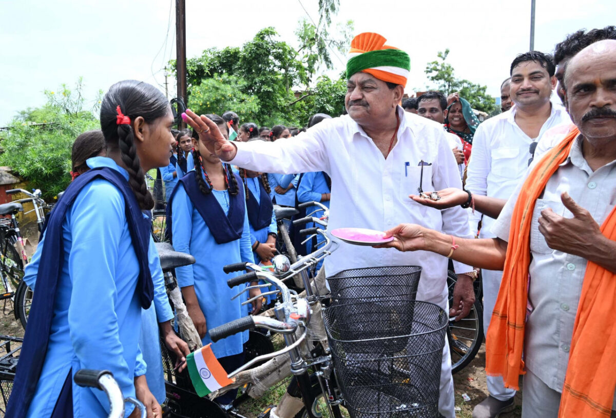 खाद्य मंत्री श्री बघेल