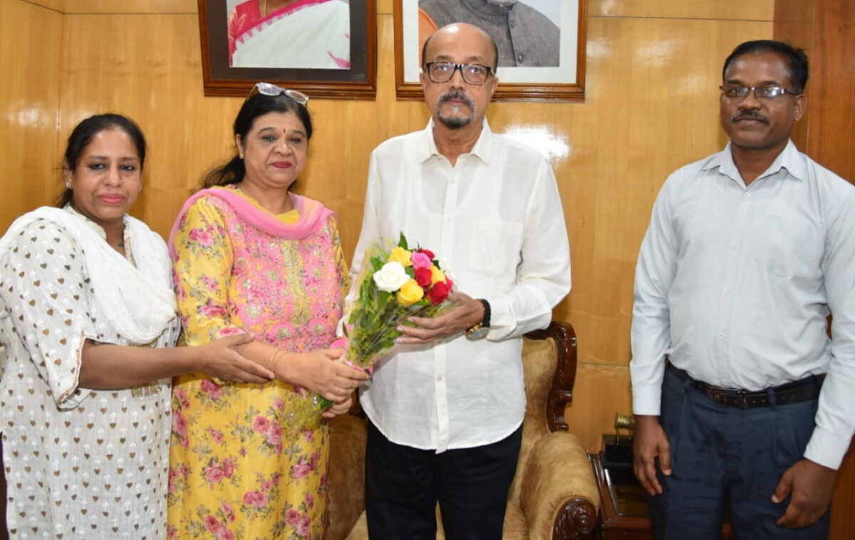 राज्यपाल रमेन डेका