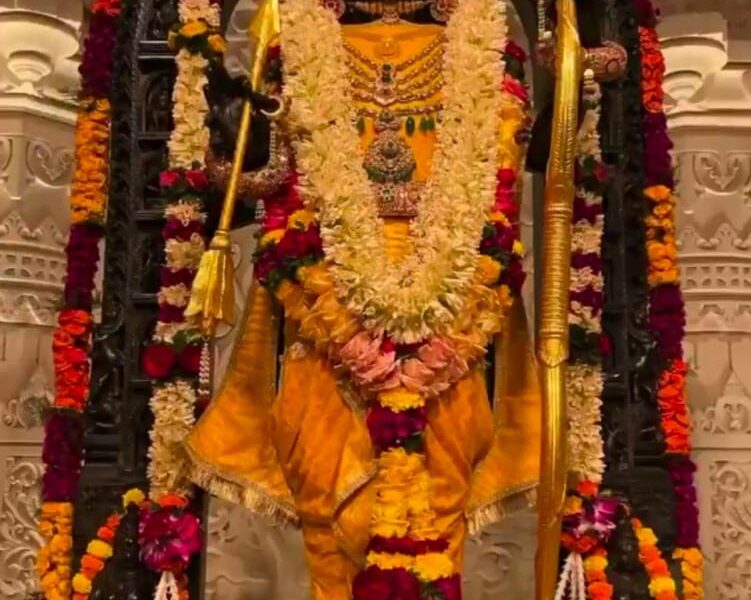 जन्माष्टमी पर अयोध्या में