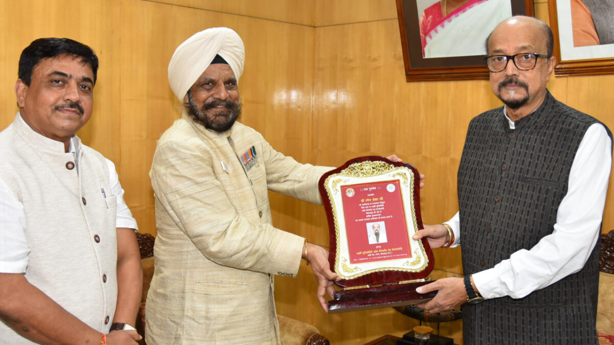 राज्यपाल श्री रमेन डेका