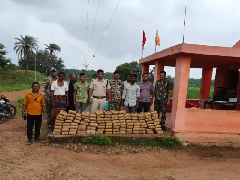 गांजा जब्त