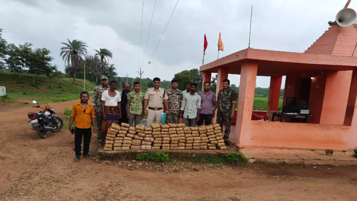 गांजा जब्त