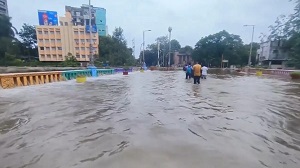 गुजरात में भारी बारिश