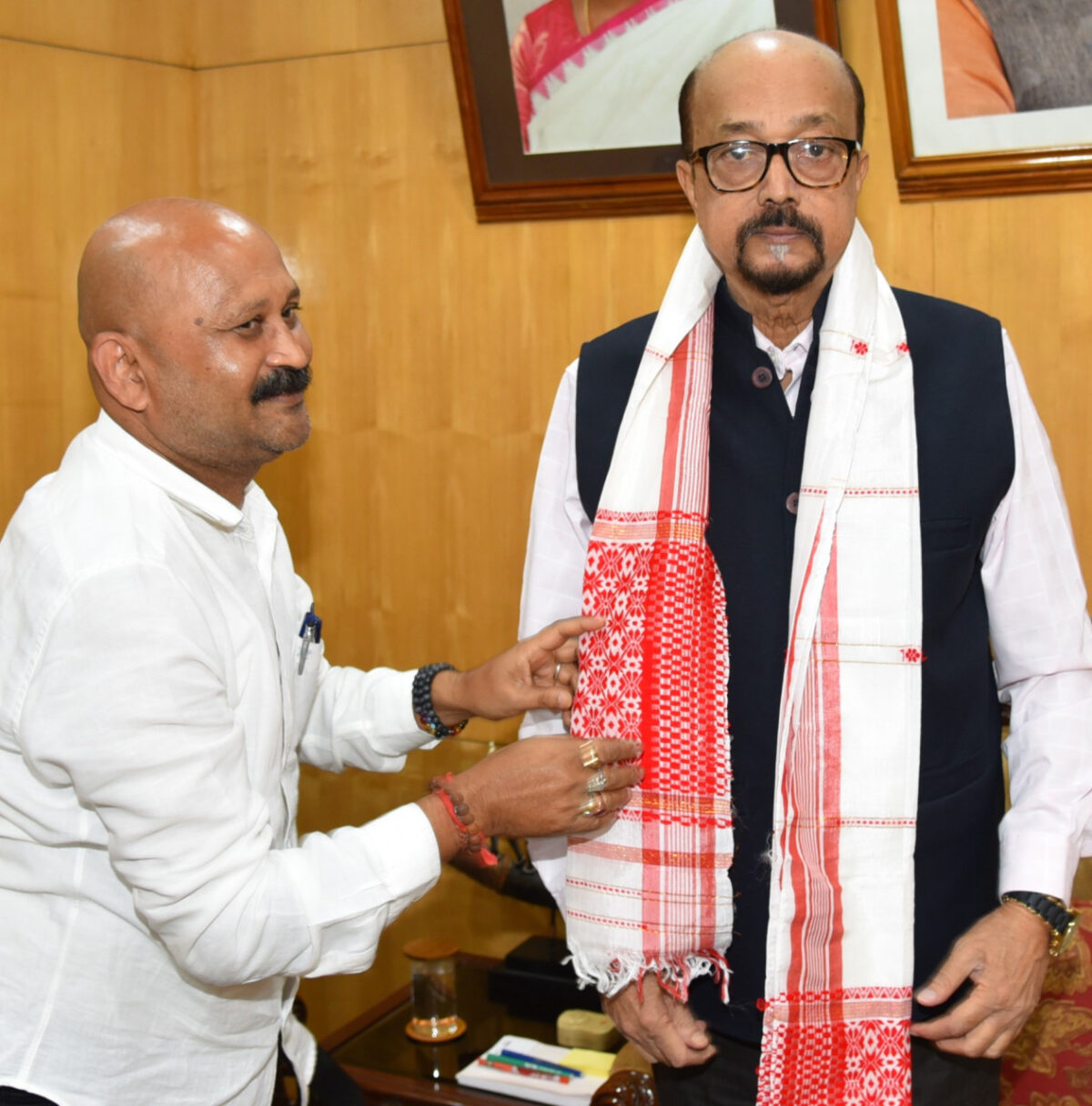  राज्यपाल श्री रमेन डेका