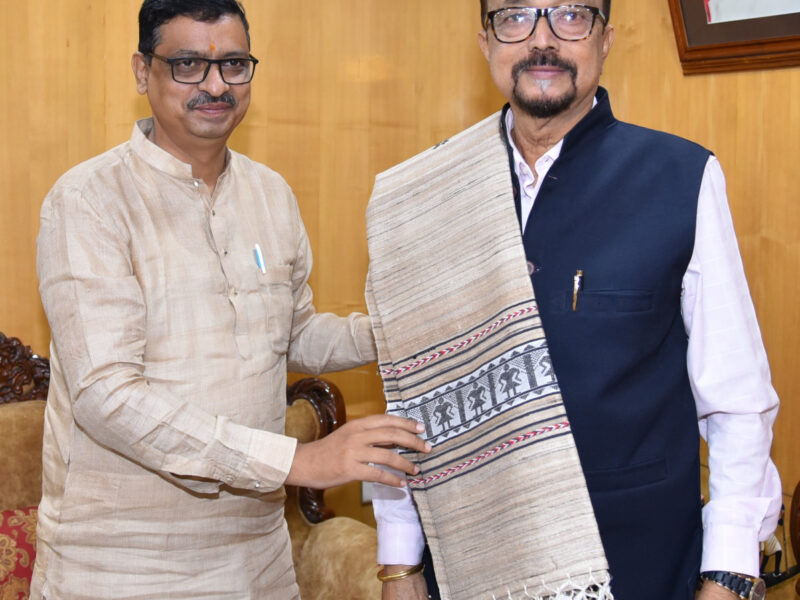 राज्यपाल श्री रमेन डेका