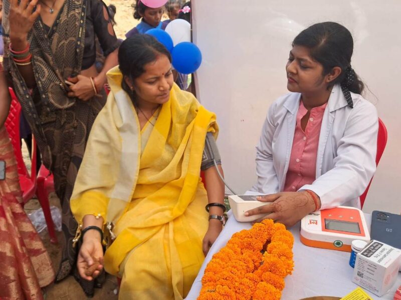 मंत्री श्रीमती राजवाड़े