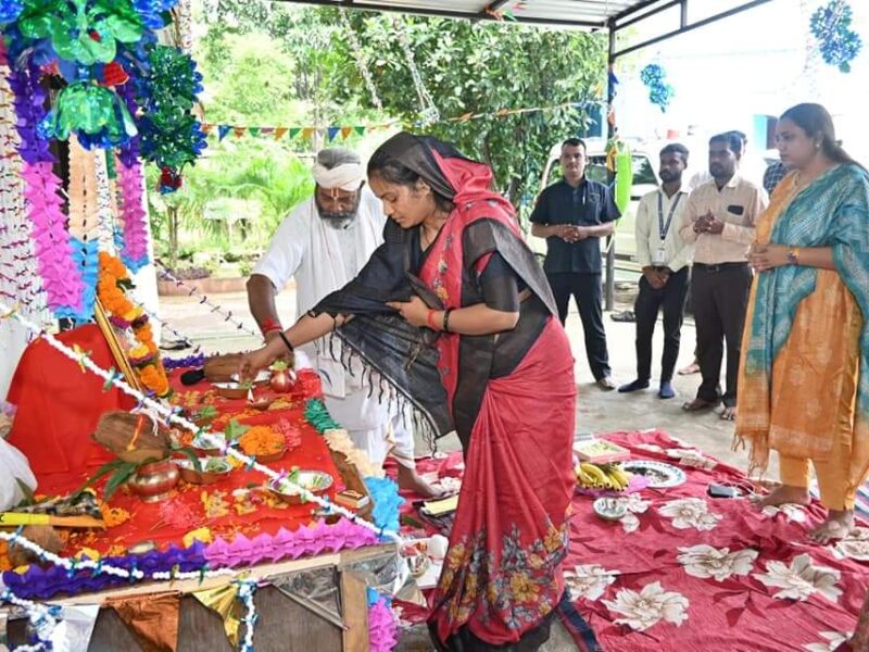 मंत्री राजवाड़े ने