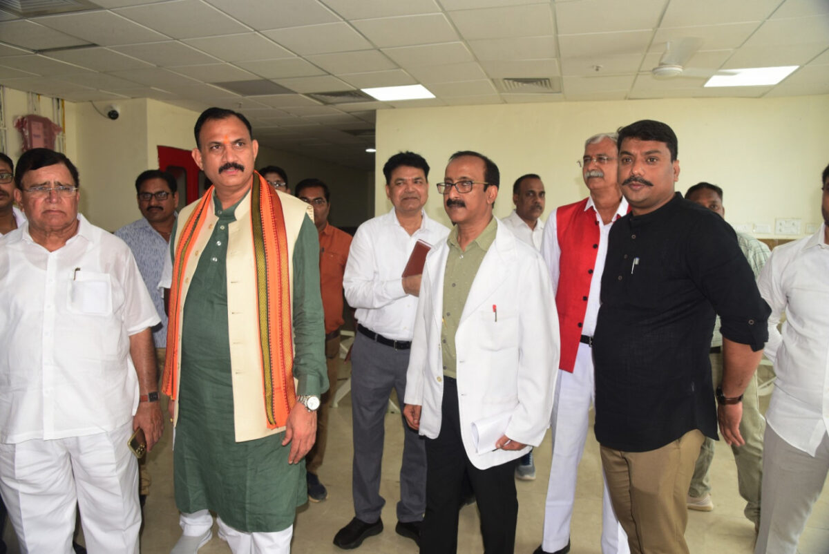 स्वास्थ्य मंत्री जायसवाल