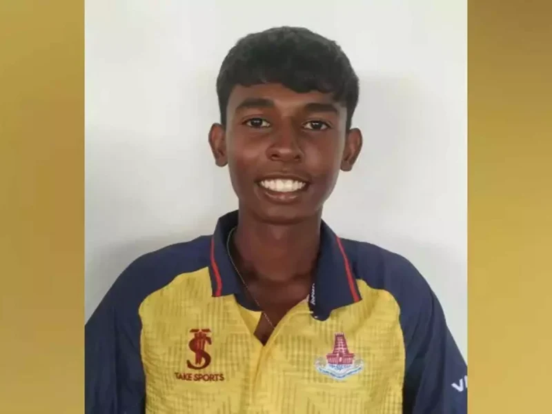 नवीन के शतक