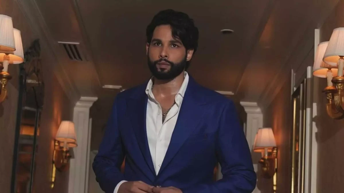 ब्लैक लिस्ट पर काम