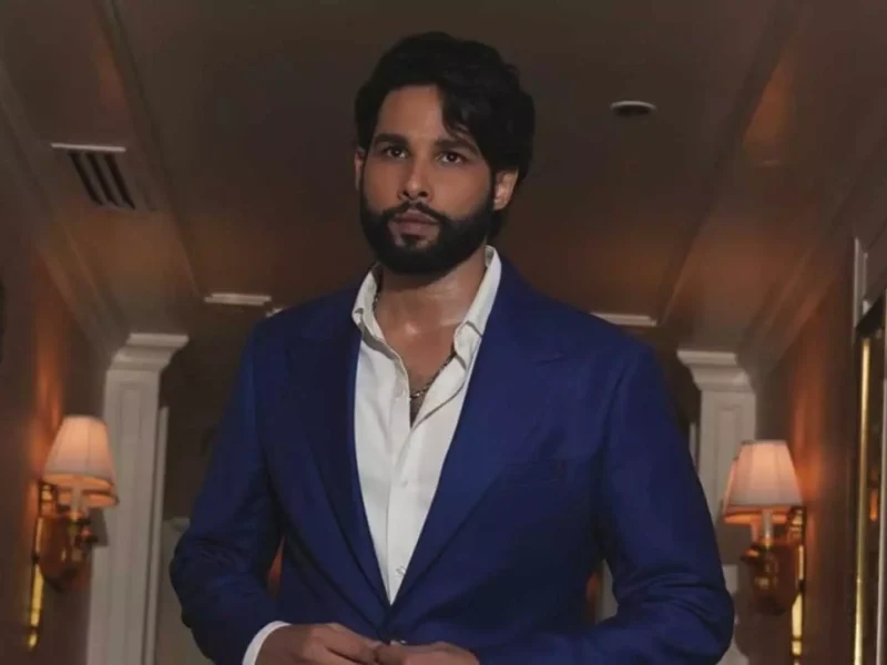 ब्लैक लिस्ट पर काम