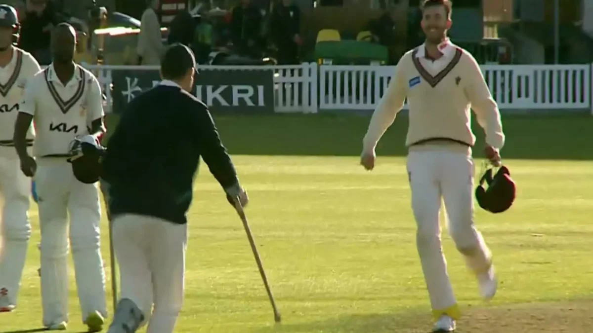 टॉम बैंटन की बैसाखी