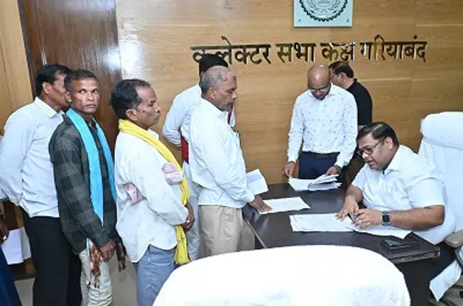 कलेक्टर ने जनदर्शन