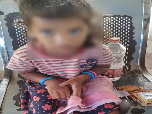 बच्ची को अस्पताल