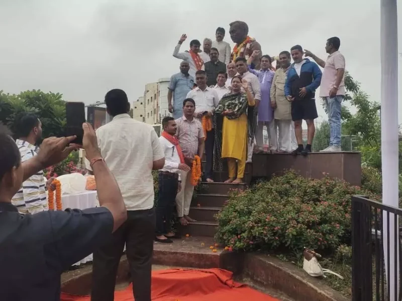 विधायक पुरंदर मिश्रा