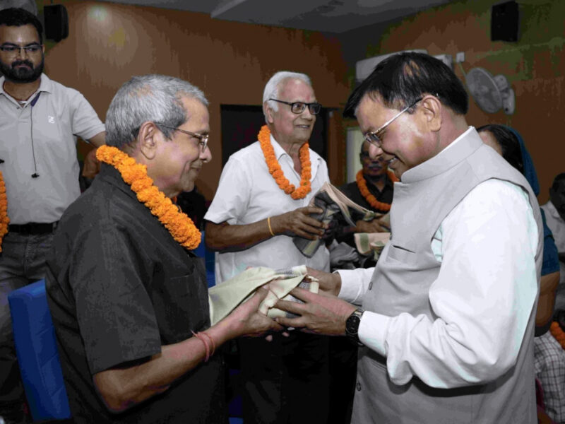 कैबिनेट मंत्री