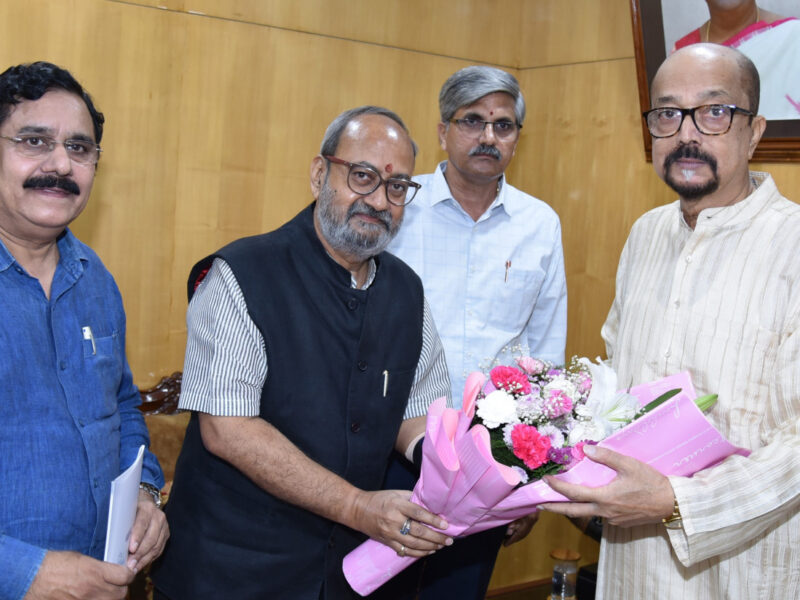 श्री पाठक की सौजन्य