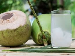 नारियल पानी