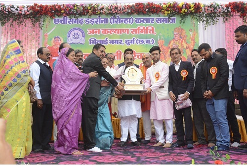 उपमुख्यमंत्री का डड़सेना