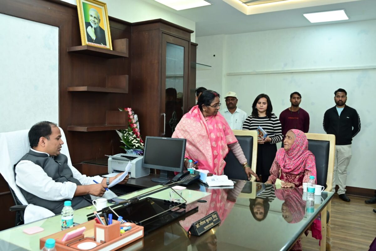 वृद्ध महिला