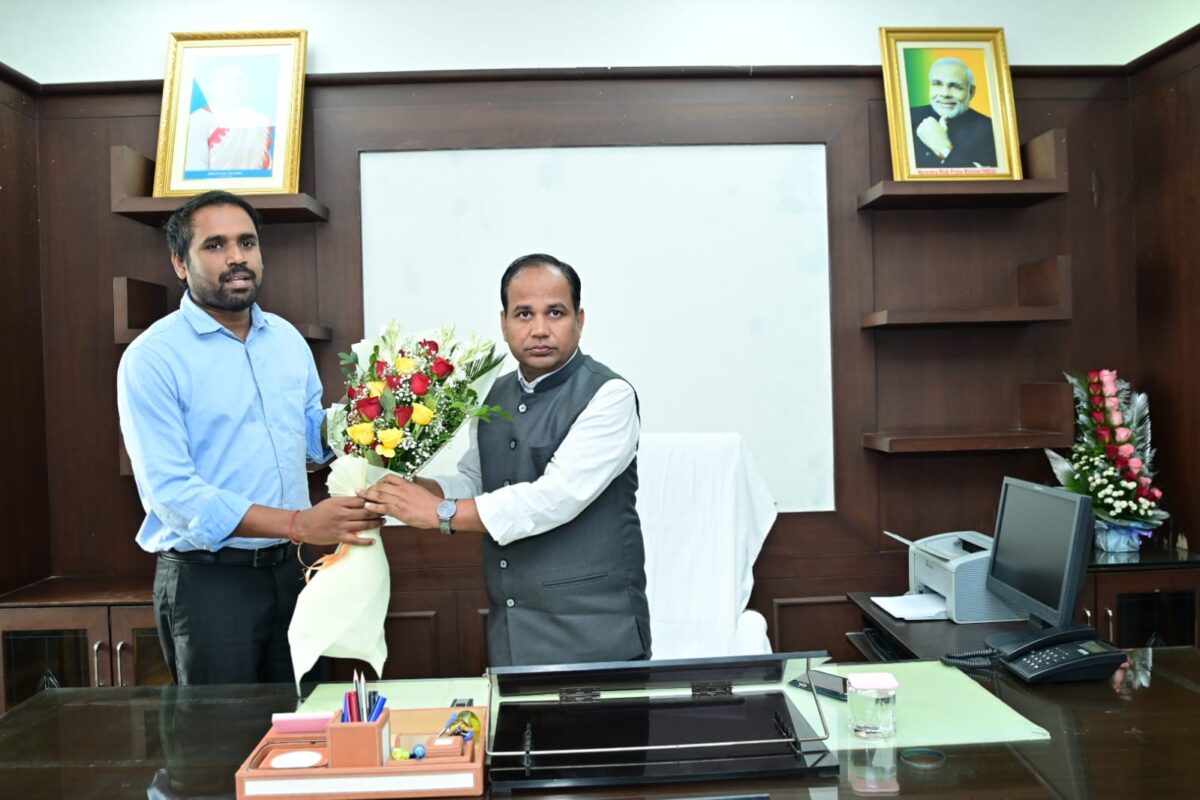 कलेक्टर ने