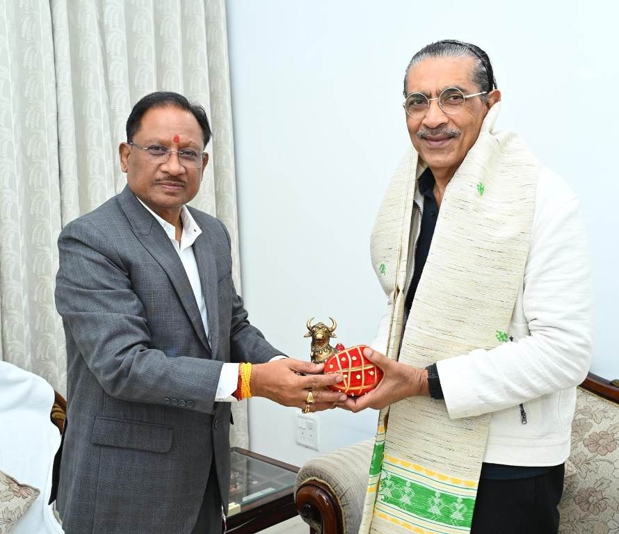 मुख्यमंत्री से प्रकाश