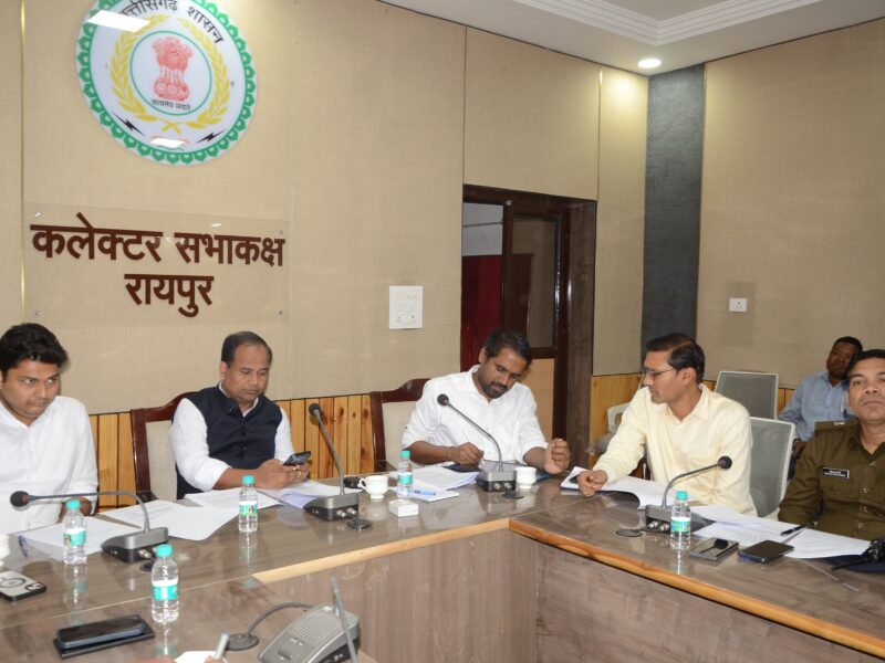 कलेक्टर ने यातायात दुरुस्त