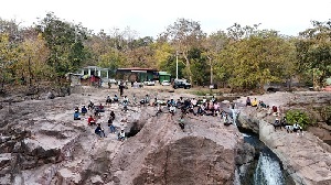 ठाड़पथरा में पर्यटन