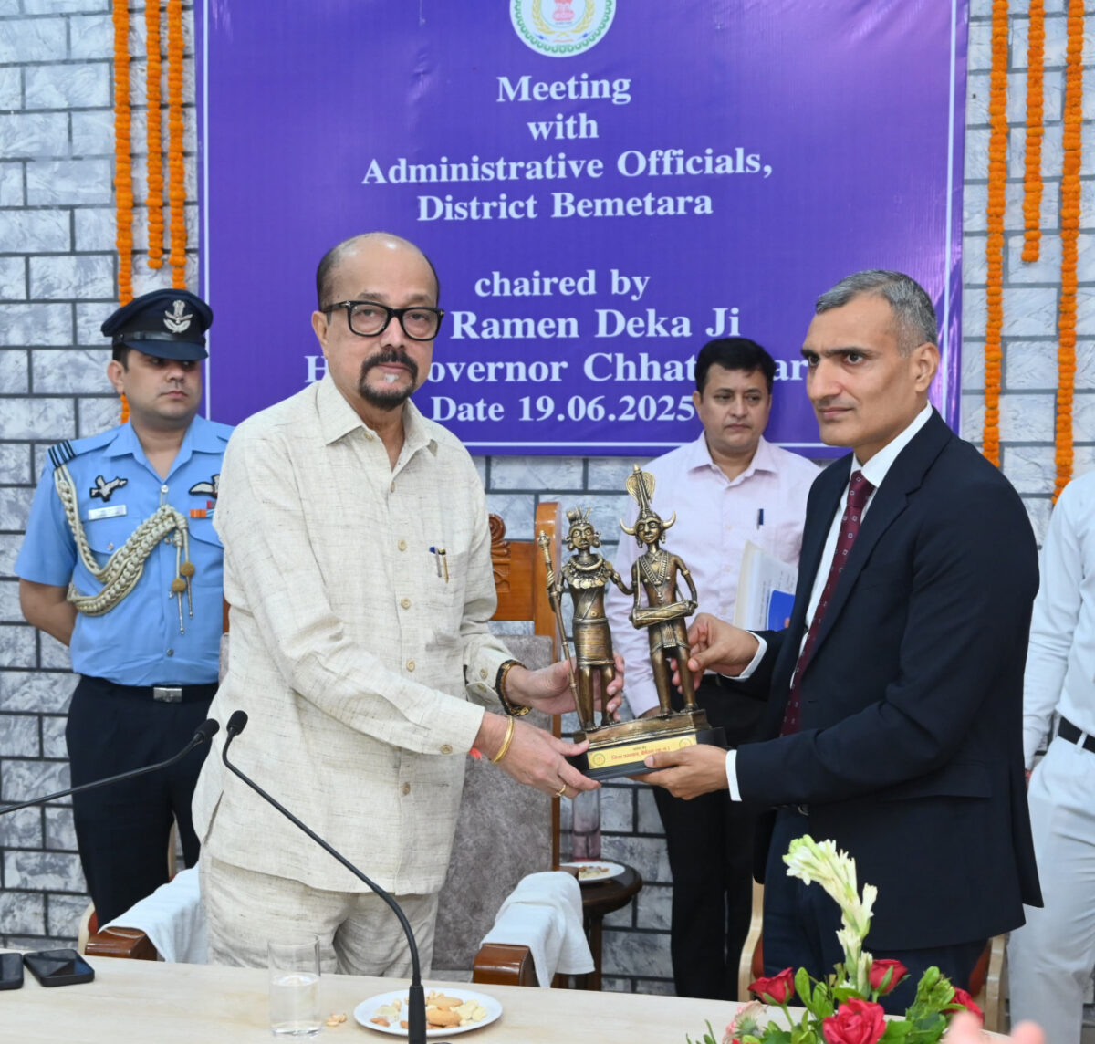 रमेन डेका