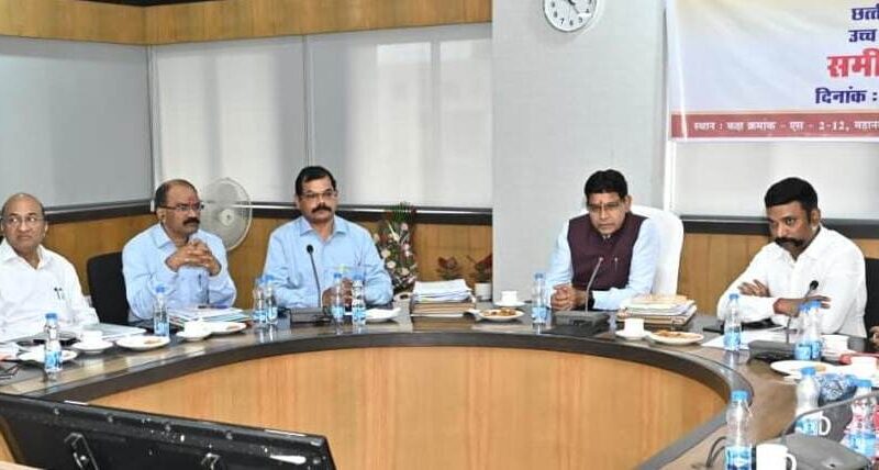 उच्च शिक्षा मंत्री श्री टंकराम वर्मा