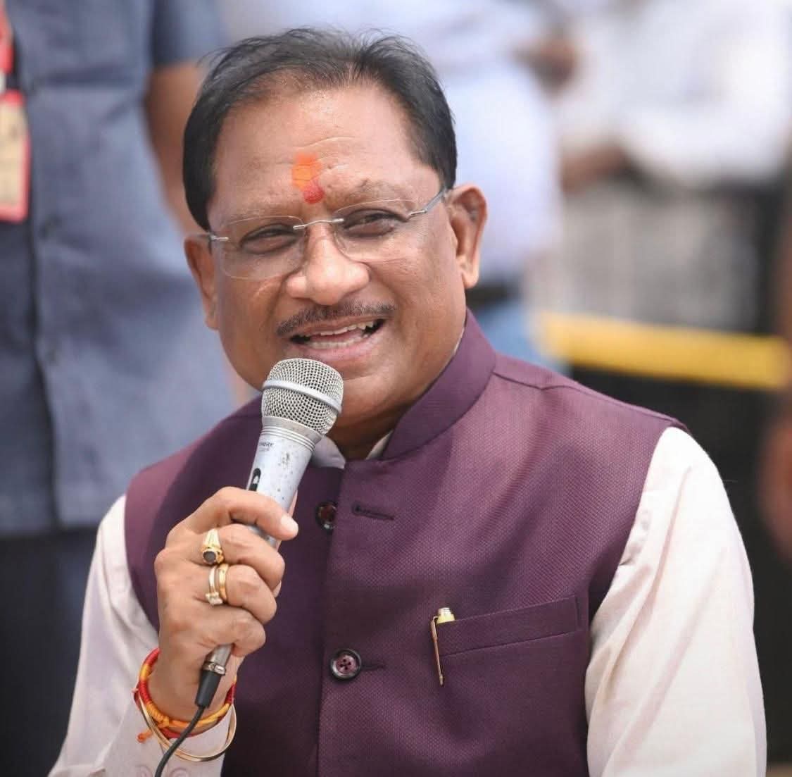 नदी पर पुल निर्माण