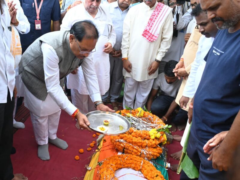 श्रद्धेय श्री शांताराम