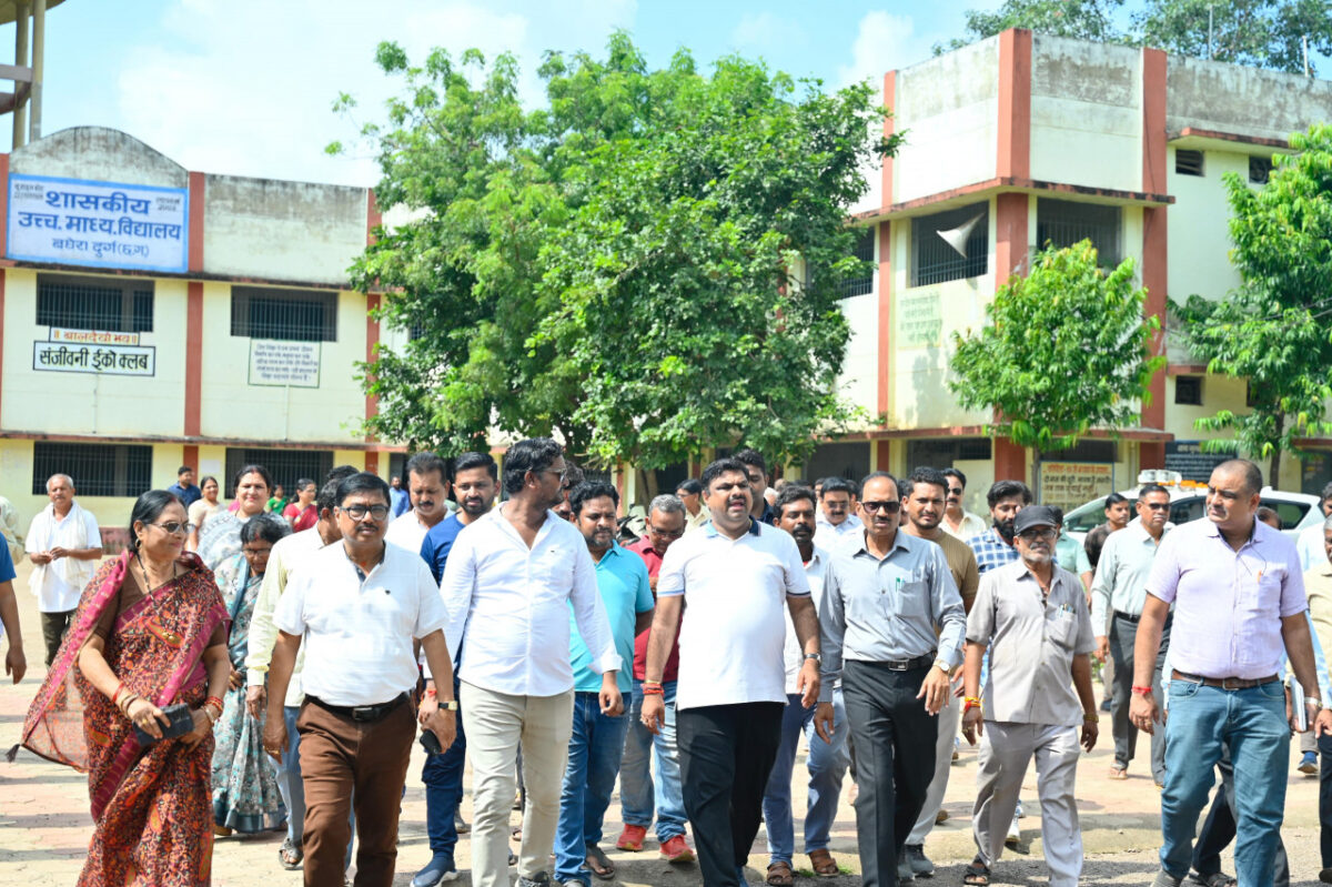 विद्यालयों का निरीक्षण