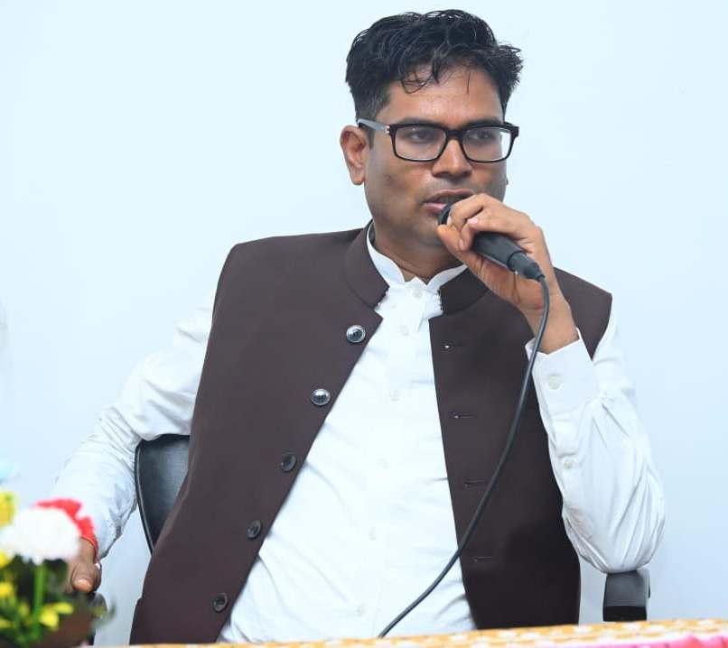 मॉडल स्कूल