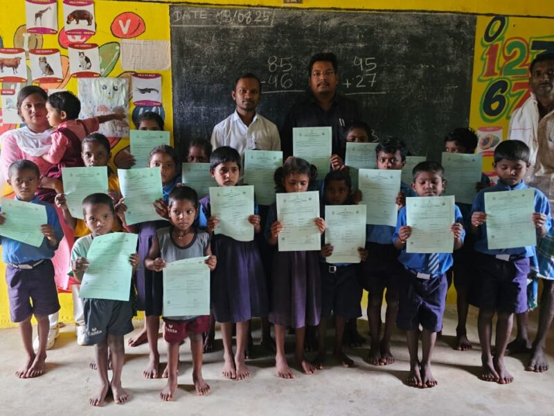 ग्रामीण बच्चों का जन्म प्रमाण पत्र