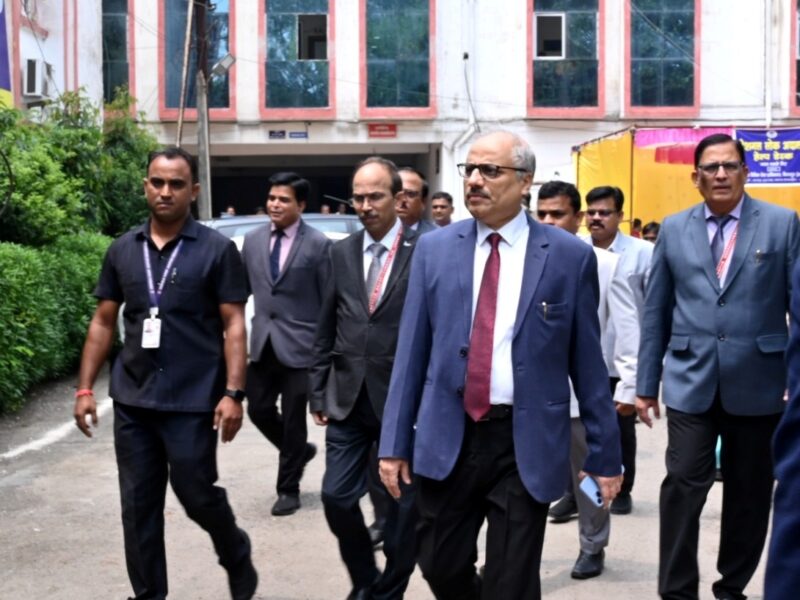 मुख्य न्यायाधीश