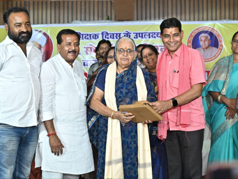 टंकराम वर्मा शिक्षक पत्रकार सम्मान