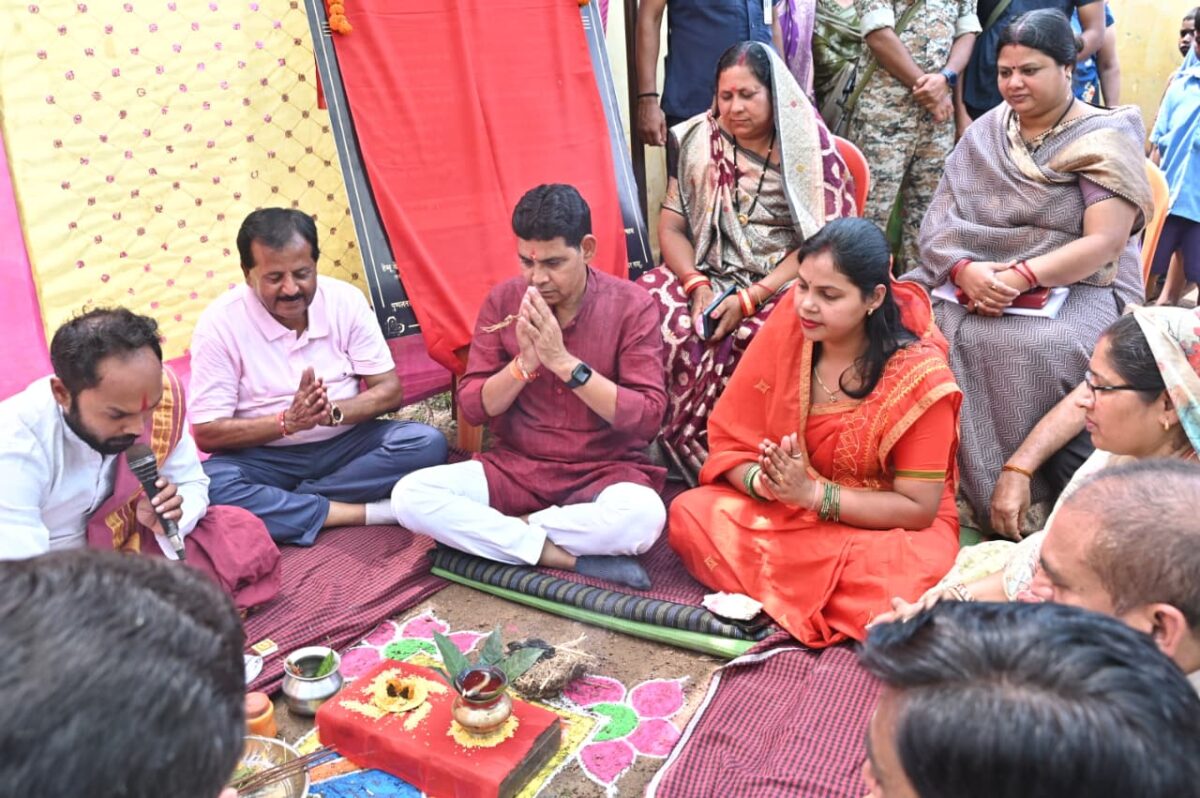 मंत्री श्री टंकराम वर्मा