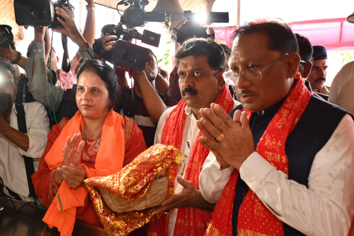 मां बम्लेश्वरी दर्शन